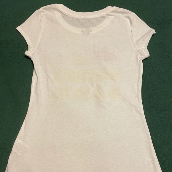 Disney’s The Lion King T-Shirt - Picture 7 of 8